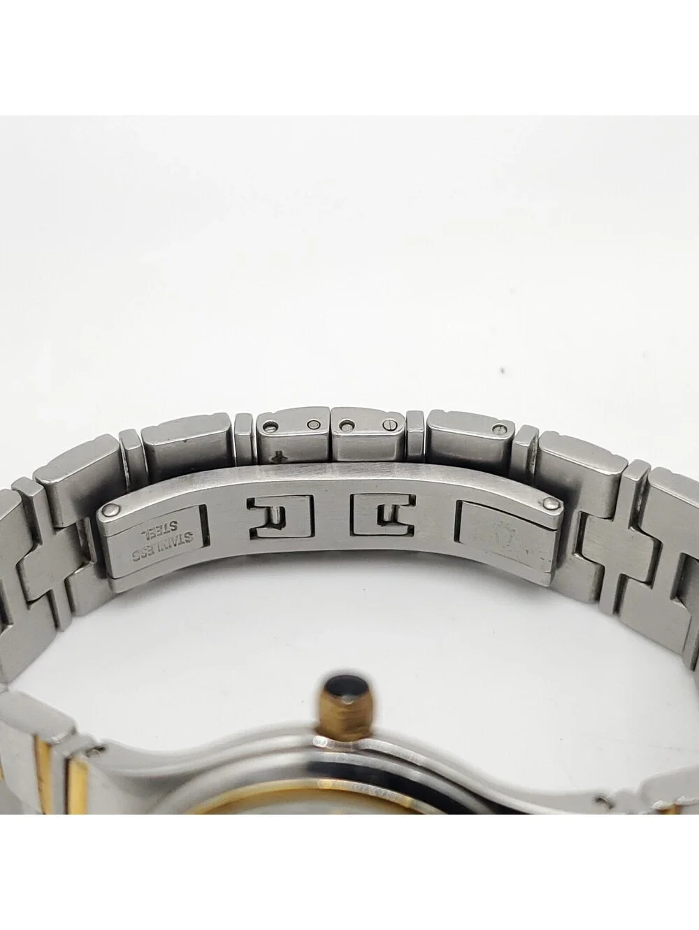 Bulova Watch Women New Battery Two-Tone 37 Years Of Service Engraved 26mm